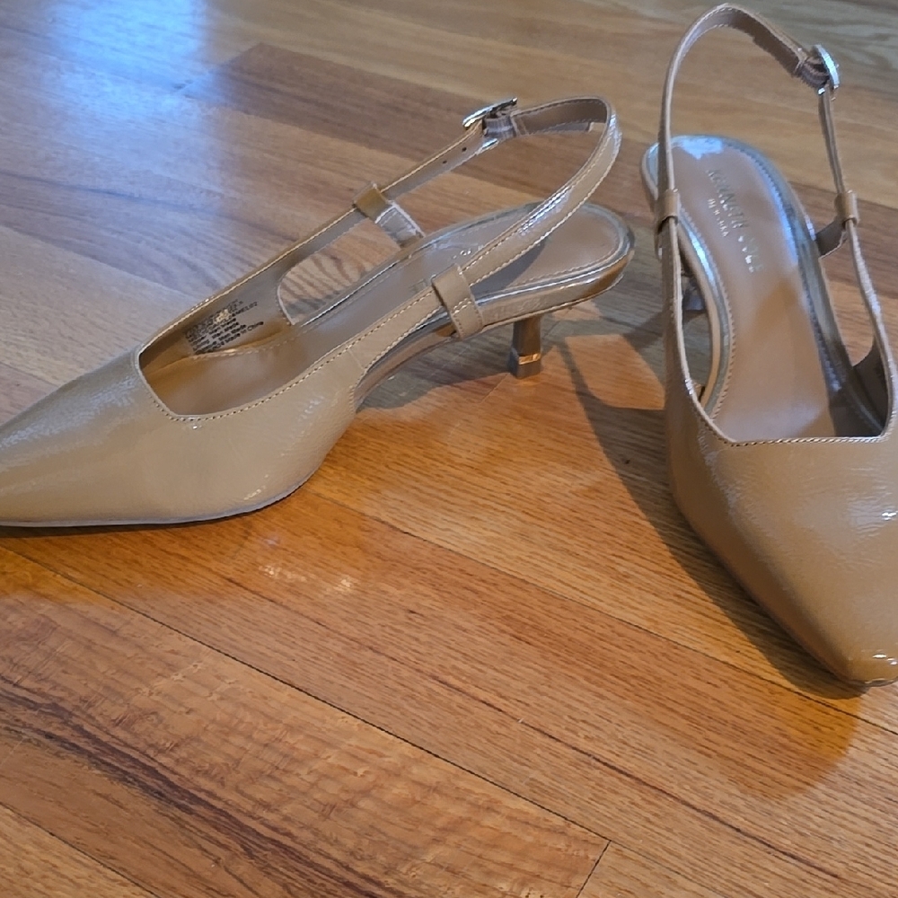 Kenneth Cole Tan Slingback Heels with Pointed Toe